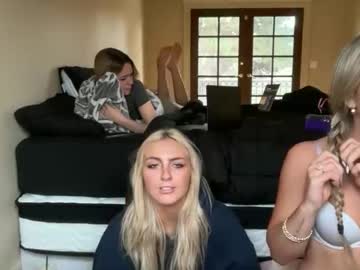 chloeros3e's chat room