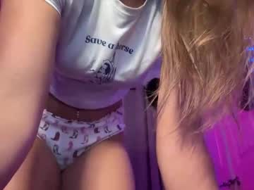 brielledaviss's chat room