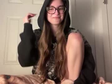 fantasyella's chat room