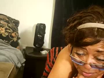 cactusbald817's chat room