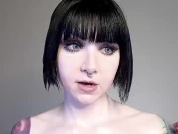 ivey_strigoi's chat room