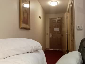 kibrombariu45's chat room