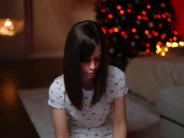 newchloe18's chat room