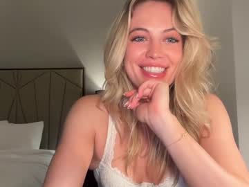 clairebrooksxo's chat room