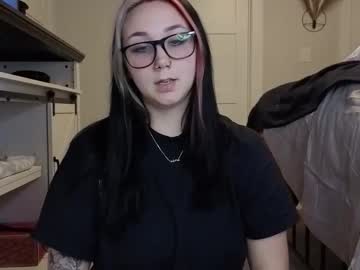 iveyjade33's chat room