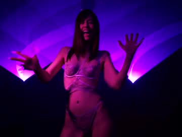 newchloe18's chat room