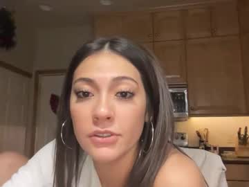 laylakitten4's chat room