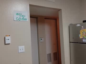 luckyducky02's chat room