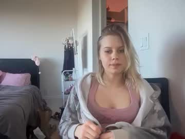 lunarose17's chat room