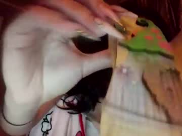 xochampagnemami's chat room