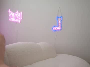 therosiecheeks's chat room