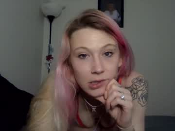 emmwarr1514's chat room