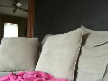 yournewbigmama's chat room