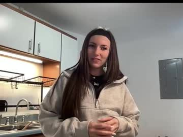 laylahlaylah1's chat room