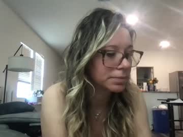 texas_blonde's chat room