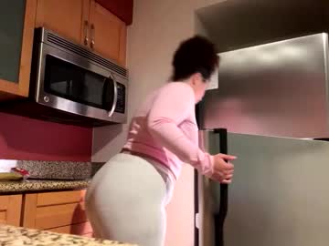 kinkykittyy1's chat room