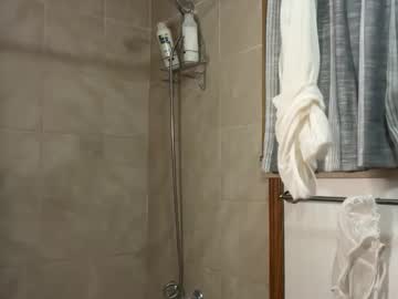 ellalowe's chat room