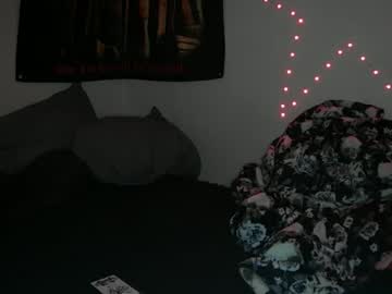 gl00my_gh0ul's chat room