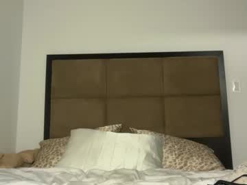 dollyrhodesss's chat room