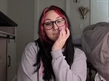 iveyjade33's chat room