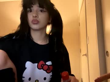 esoterickitten777's chat room