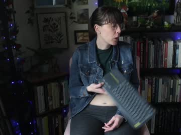 ellynaomi's chat room