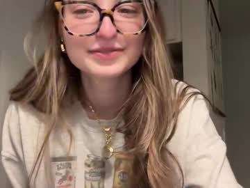 fantasyella's chat room