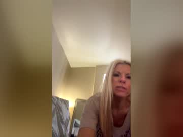 blkwidow69's chat room