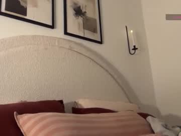 bellaryderr's chat room