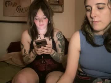 lill_daddysgirl's chat room