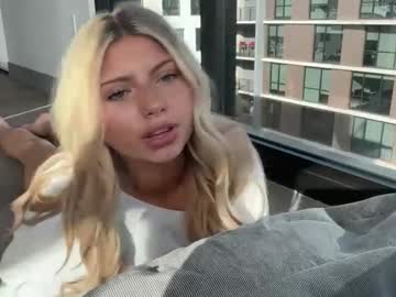 summerclarkee's chat room