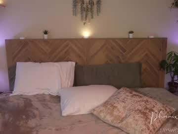 phoenix_taylor's chat room