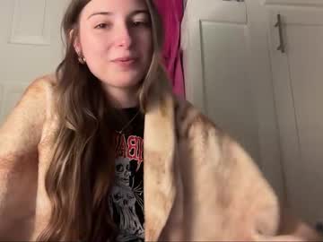 fantasyella's chat room