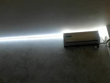 v_deville's chat room