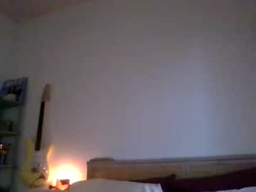 _sexylittleslutt's chat room