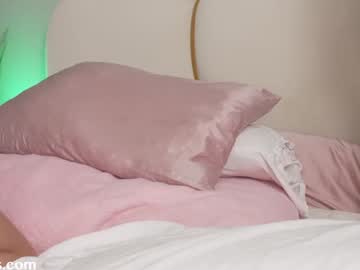 saraloverays's chat room