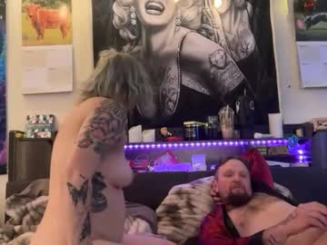 justthejohnsons's chat room