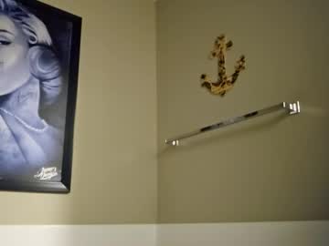 coupleoffantastics's chat room