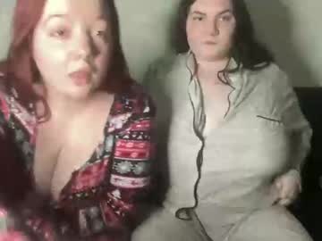 scarletttsinner's chat room