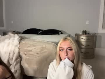 chloeros3e's chat room