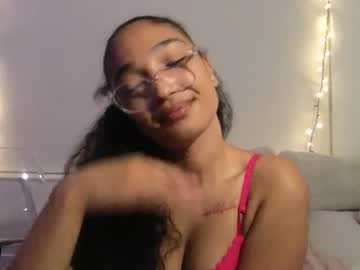 rosalinatoosexy's chat room