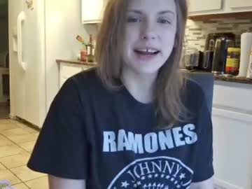 tinywithtiddies's chat room