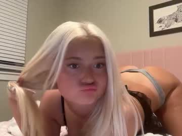 destinyyluvv's chat room