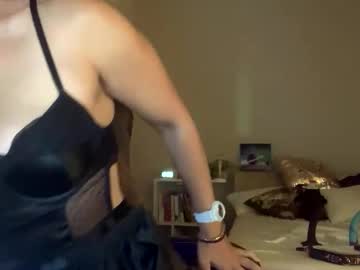 laineylifts's chat room