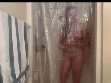 xxkissesinthedarkxx's chat room