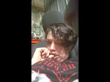 roughandwet28's chat room