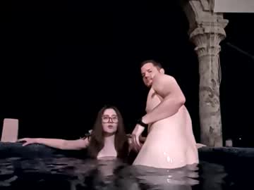 peachespunkins's chat room