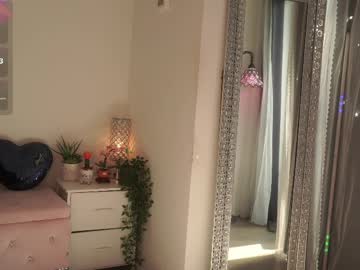 mysticxkitty's chat room