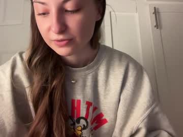 fantasyella's chat room