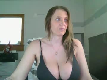 blueeyedddvixen's chat room